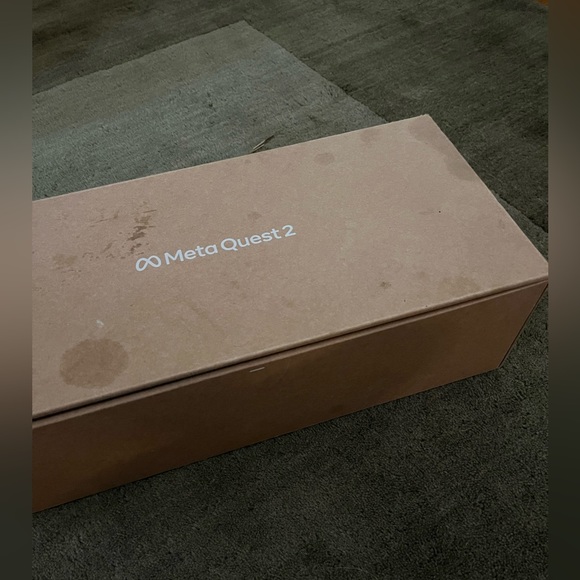 Oculus Quest 2 VR Headset - Picture 10 of 11